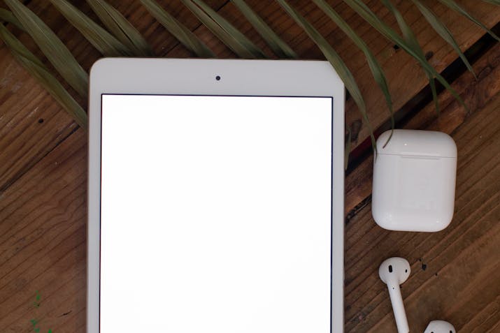 How to Reset Your AirPods’ Firmware for Optimal Performance 2 How to Reset Your AirPods’ Firmware for Optimal Performance 1