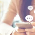 How Do You Forward an Entire Text Thread to Email? 2 How Do You Forward an Entire Text Thread to Email? 1