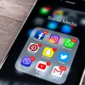How To Hide Social Media Apps On iPhone 12 How To Hide Social Media Apps On iPhone 11