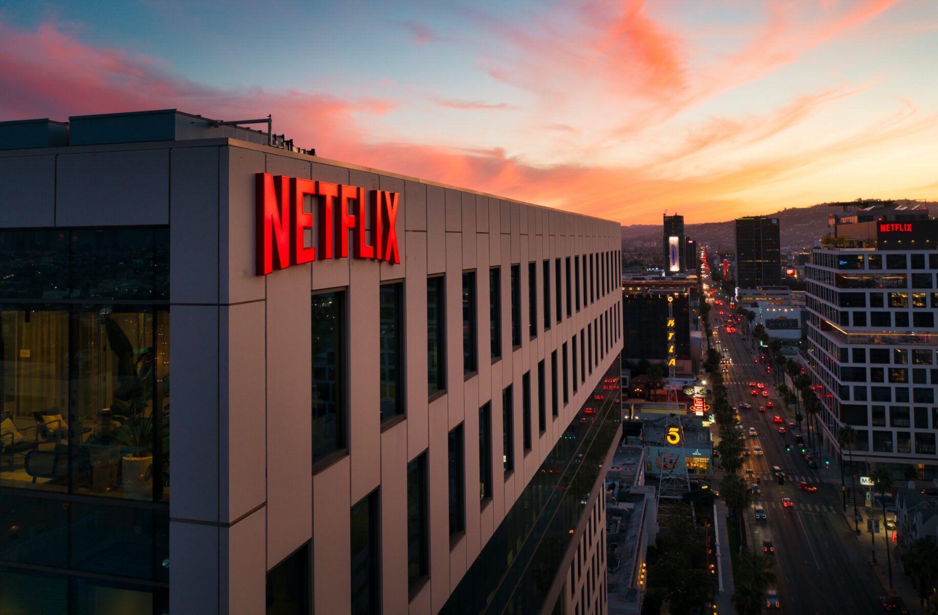 Is it Time to Cancel your Netflix Subscription? 2 Netflix
