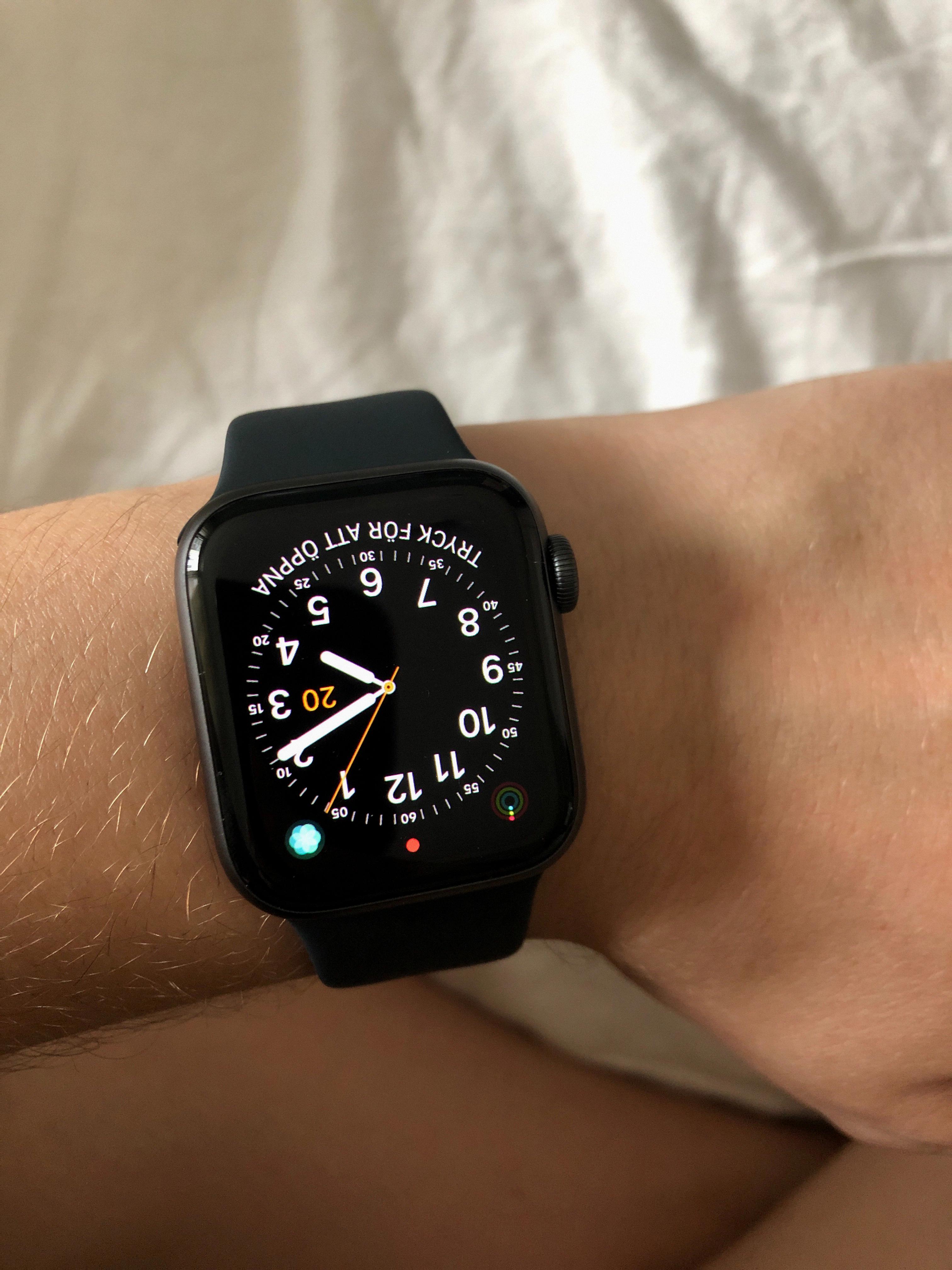 apple watch upside down apple watch upside down