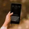 Downloading Messages From iCloud Explained 3 iphone