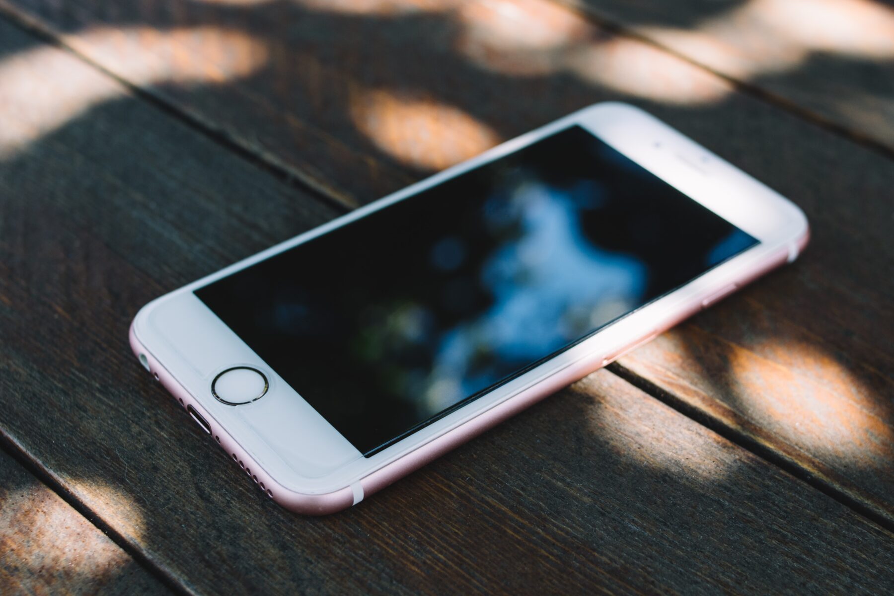 Which Is The Best Ringtone Maker For IPhone 6S? 2 iphone 6s