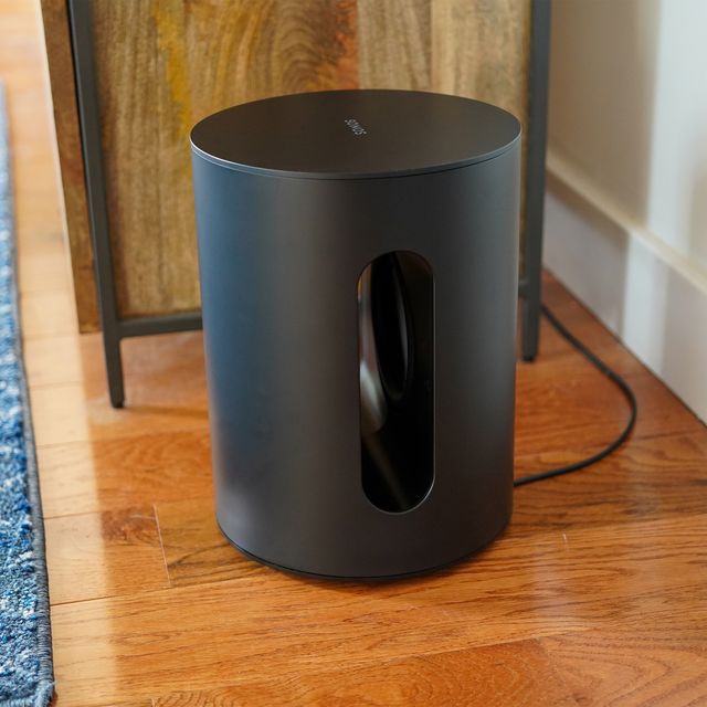 Experience High-Quality Audio With Sonos Subwoofers 4 Experience High-Quality Audio With Sonos Subwoofers 3