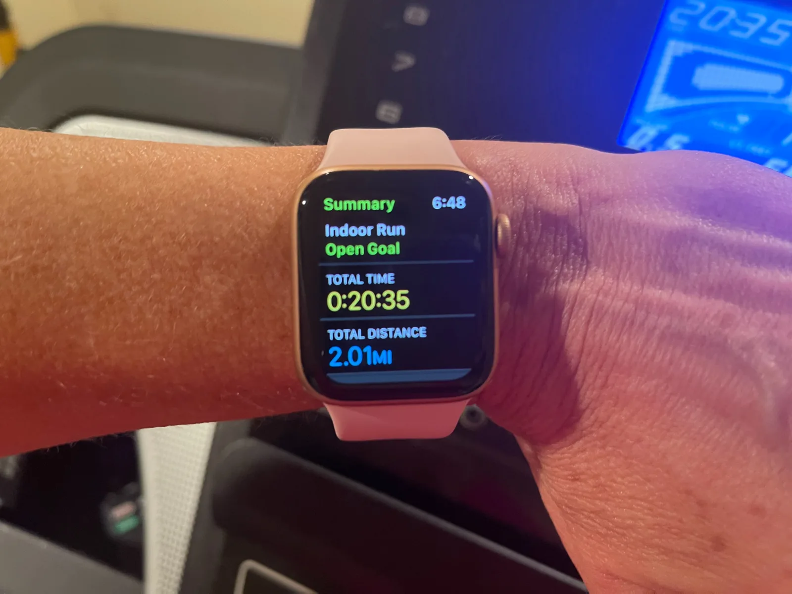 How to Track Your Indoor Running with Apple Watch 2 How to Track Your Indoor Running with Apple Watch 1