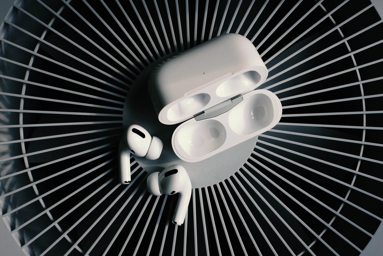 Can You Track AirPods ? 1 airpods