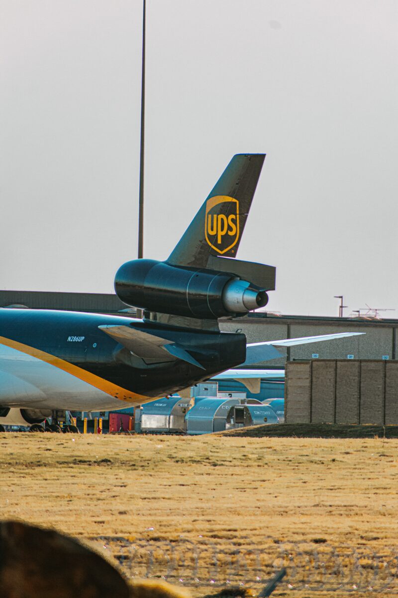 What Are the Benefits of UPS MyChoice? 2 ups