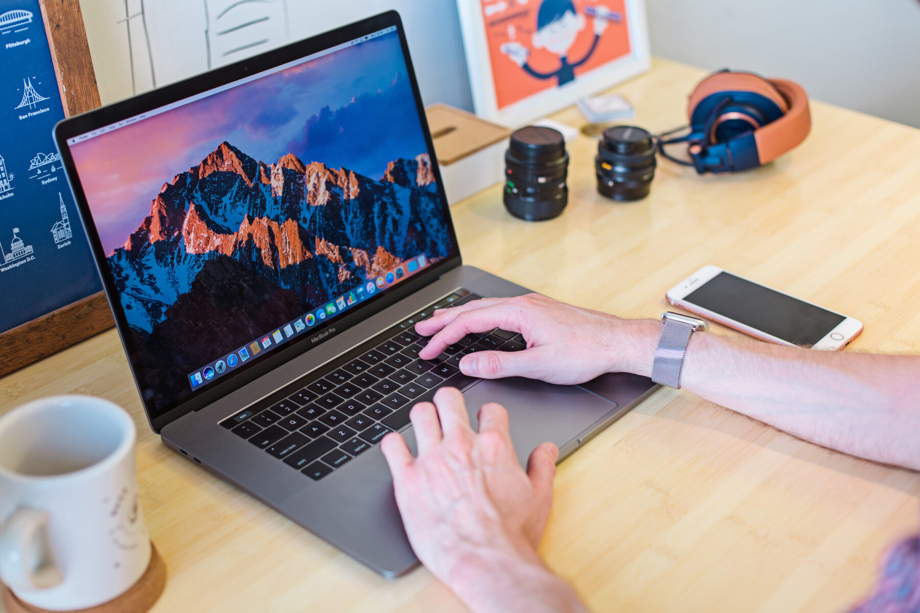 How To Copy And Paste On A Mac? 1 macbook