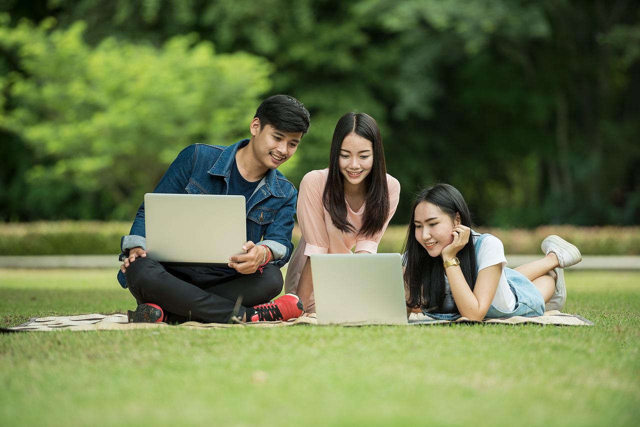 10 Course Hero Tips & Answers - How To Unblur 1 students computer