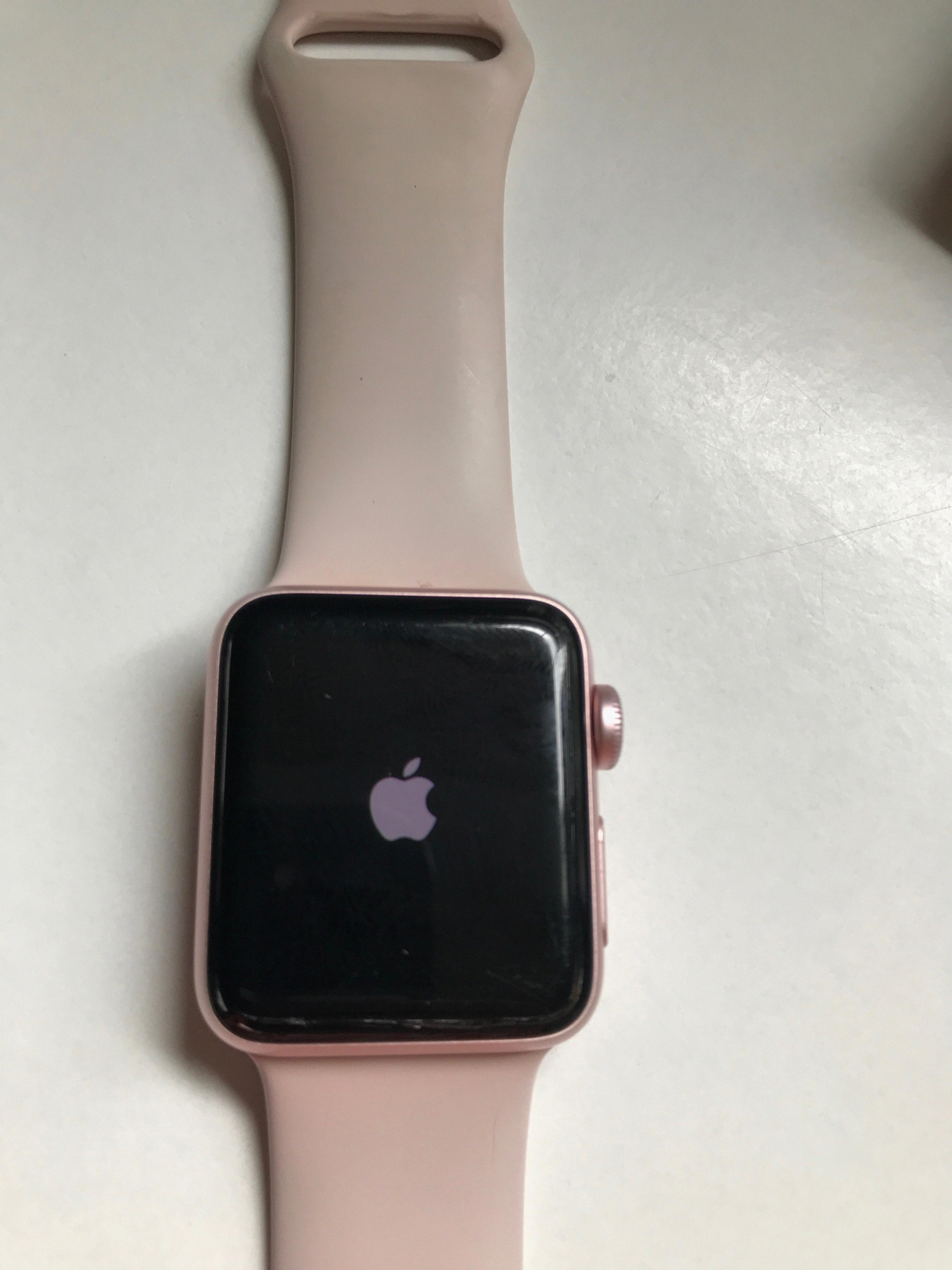 apple watch only showing apple logo apple watch only showing apple logo