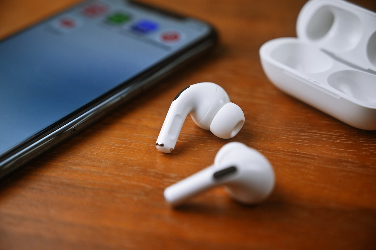Airpods Tap Controls Explained 1 airpods
