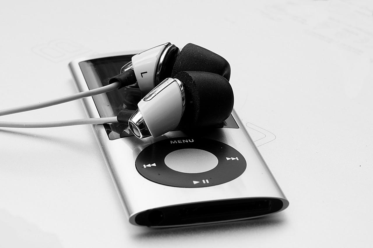 Can You Use Airpods Ipod Nano ? 1 ipod nano