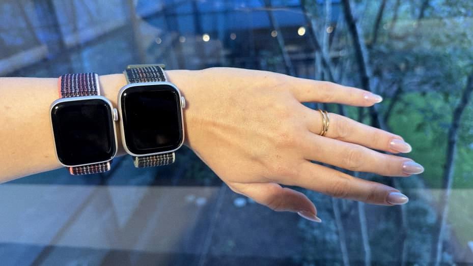 how to charge apple watch se how to charge apple watch se
