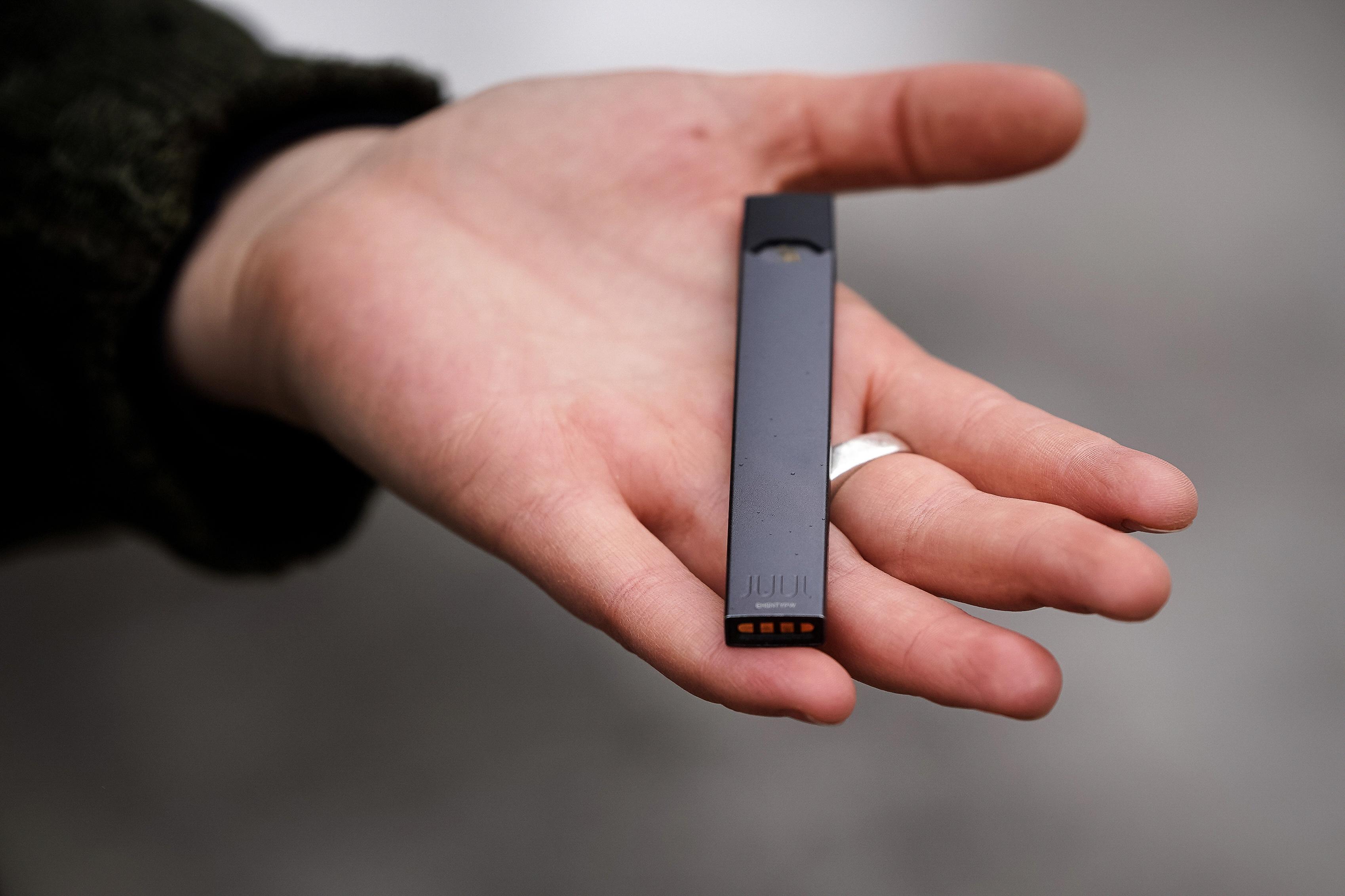 how to charge juul without charger how to charge juul without charger