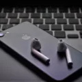 Apple AirPods Mute Button Feature 10 Apple AirPods Mute Button Feature 9