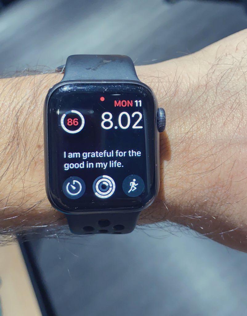 How to Get Inspiration with Apple Watch Quotes App 2 How to Get Inspiration with Apple Watch Quotes App 1