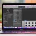 Uncovering the Evolution of Garageband Versions 6 Uncovering the Evolution of Garageband Versions 5