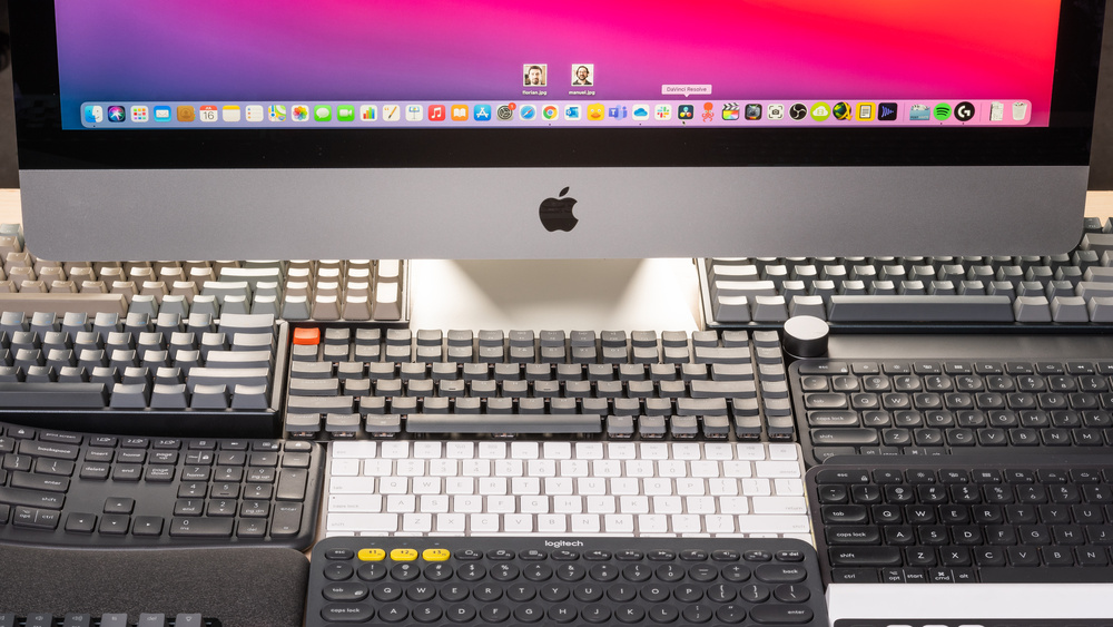 How to Keep Your Mac Keyboard Clean and Shiny with Rubbing Alcohol 2 How to Keep Your Mac Keyboard Clean and Shiny with Rubbing Alcohol 1