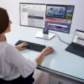 How to Connect a Dell Laptop to an Apple Monitor 18 How to Connect a Dell Laptop to an Apple Monitor 17
