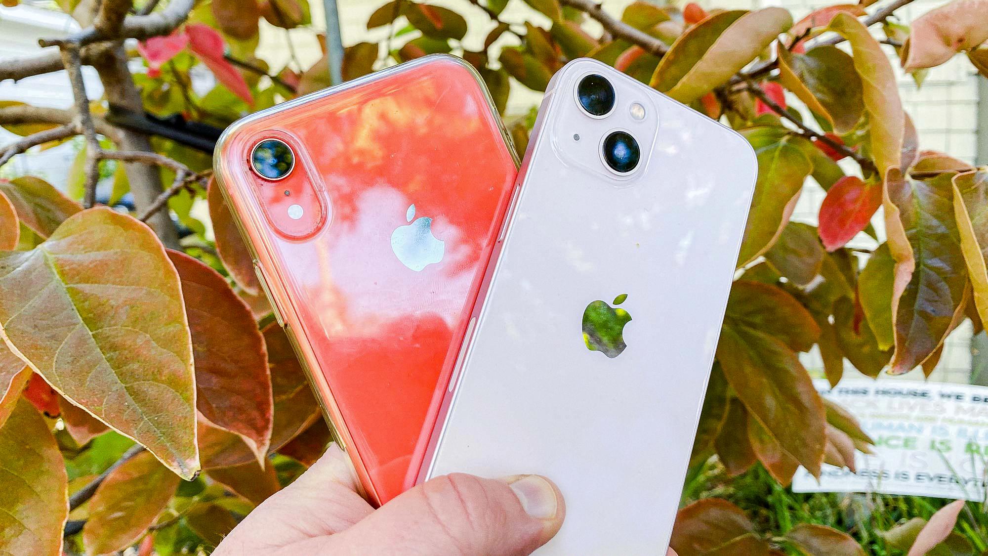 how to clean iphone xr camera how to clean iphone xr camera