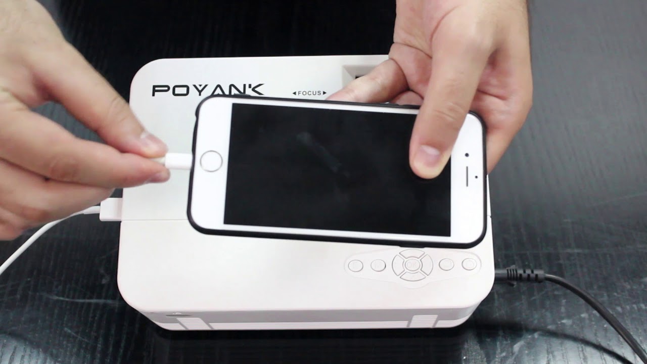How to Connect an iPhone to a Projector via USB 2 How to Connect an iPhone to a Projector via USB 1