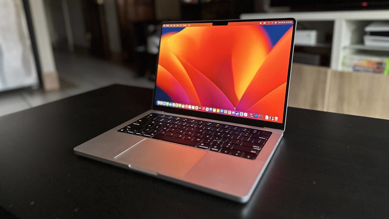 Where the Cd Drive is On Your Macbook Pro? 2 Where the Cd Drive is On Your Macbook Pro? 1