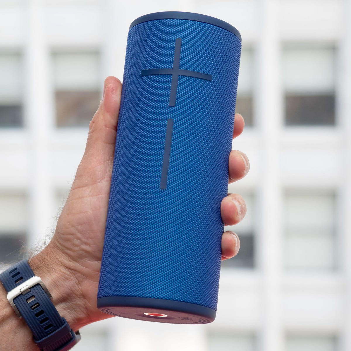 Unveiling the Ultimate Ears Boom 3 Speaker 2 Unveiling the Ultimate Ears Boom 3 Speaker 1