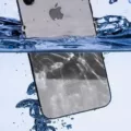 What to Do if Your iPhone is Dropped in Water? 16 What to Do if Your iPhone is Dropped in Water? 15