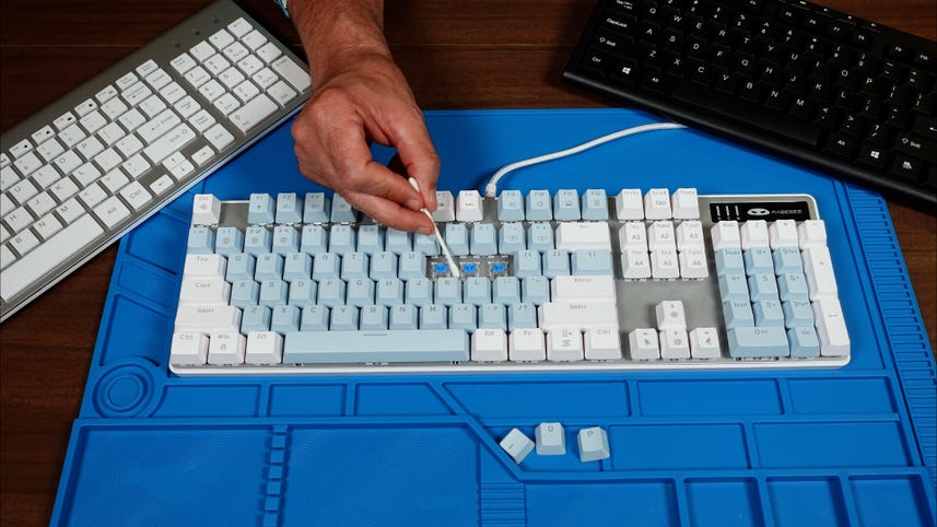 How to Clean Sticky Keyboard Keys? 2 How to Clean Sticky Keyboard Keys? 1