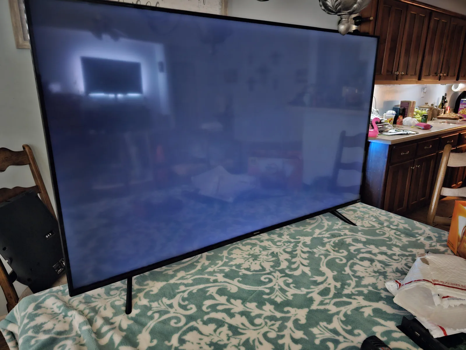How to Troubleshoot a Black Screen on Hisense TV? 2 How to Troubleshoot a Black Screen on Hisense TV? 1