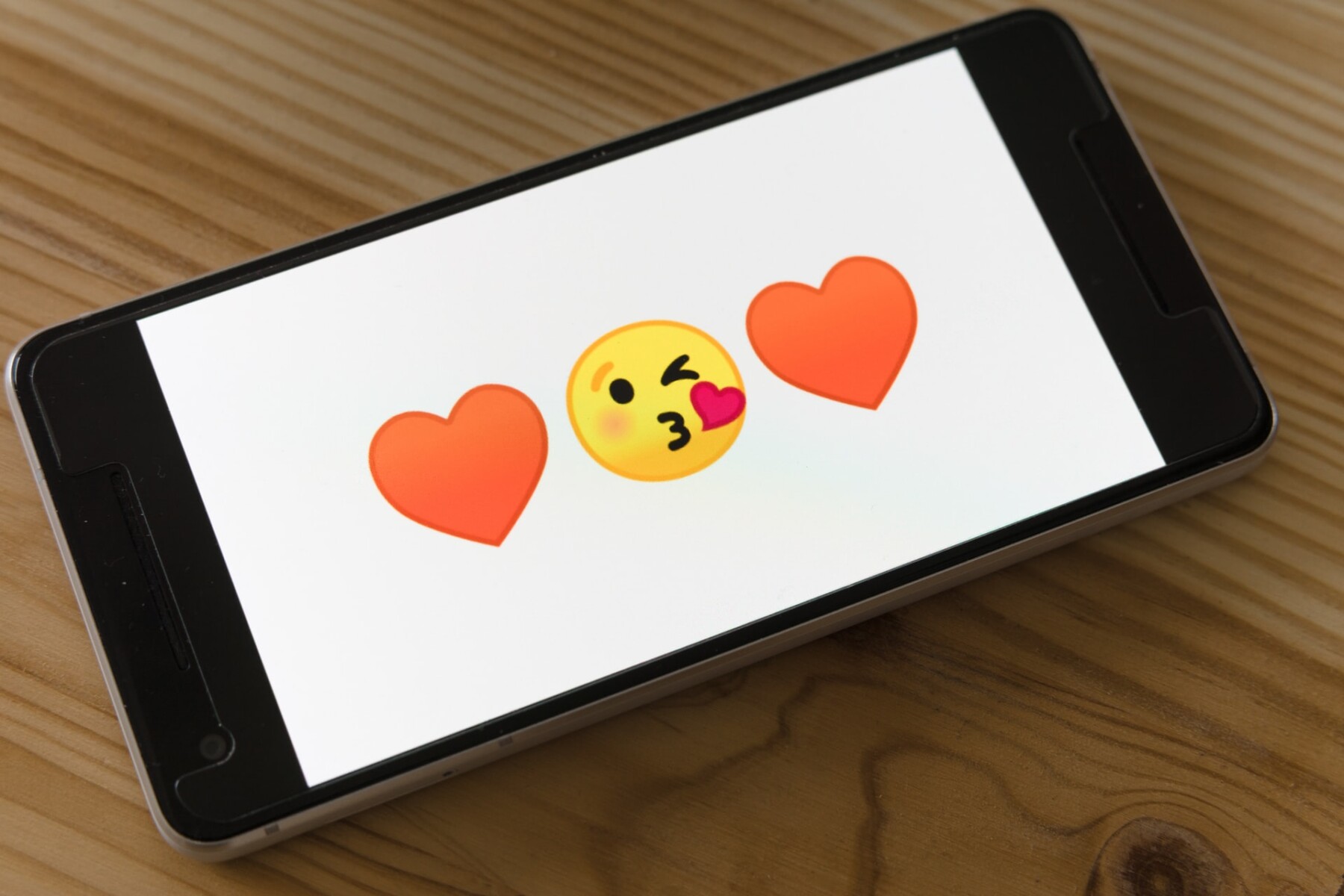 emoji heart