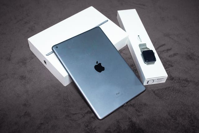 What's the Difference Between @me Email and iCloud Email? 3 Using a Legacy @me.com Address