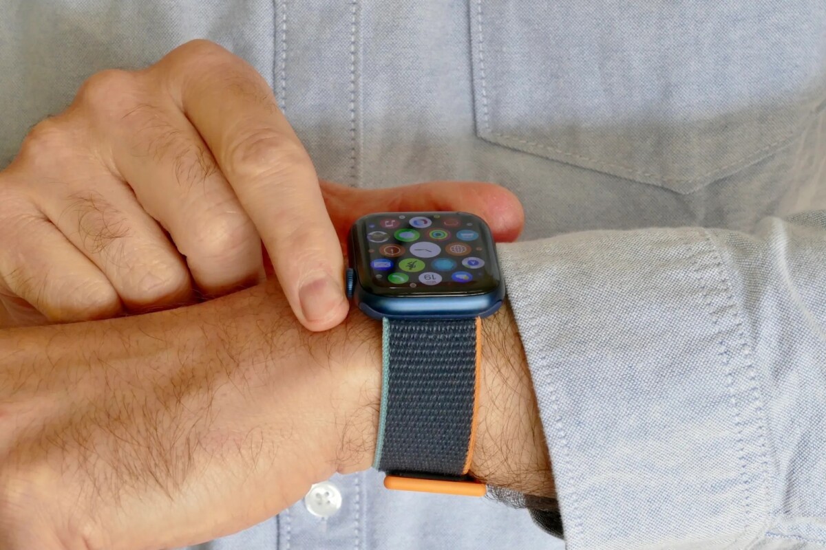 How Big Is the 40mm Apple Watch? 4 How Big Is the 40mm Apple Watch? 3