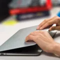 14 Tips And Facts About Clamshell Mode 3