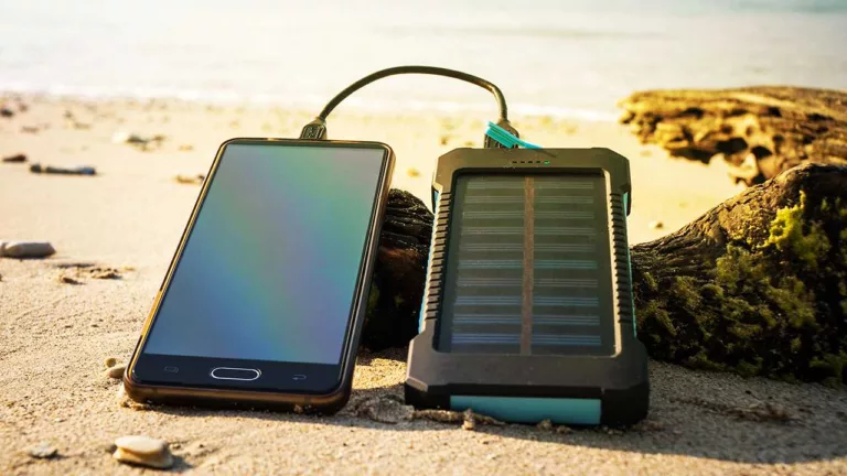 How To Charge Your Phone Without Electricity ? 18