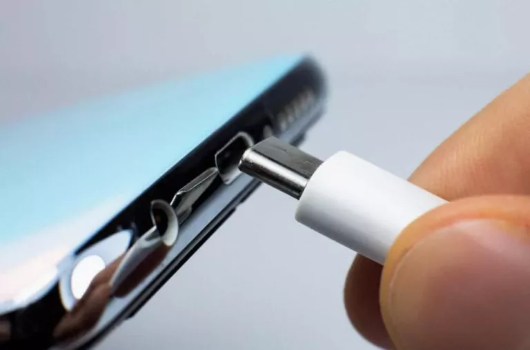 How To Get Water Out Of Charging Port 1
