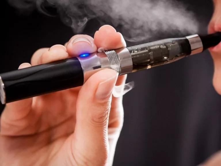 How To Charge A Vape 17