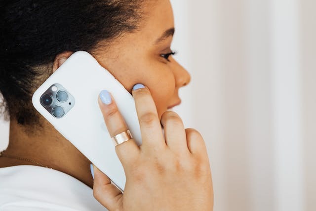 How to Turn on the Ringer on Your iPhone