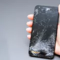 How to Fix Chipped or Cracked Phone Screen 3