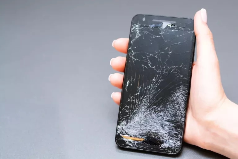 How to Fix Chipped or Cracked Phone Screen 11