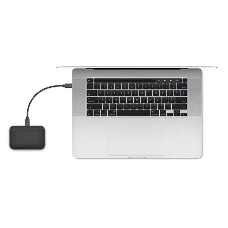 How to Use an External Hard Drive with Your MacBook Air 1
