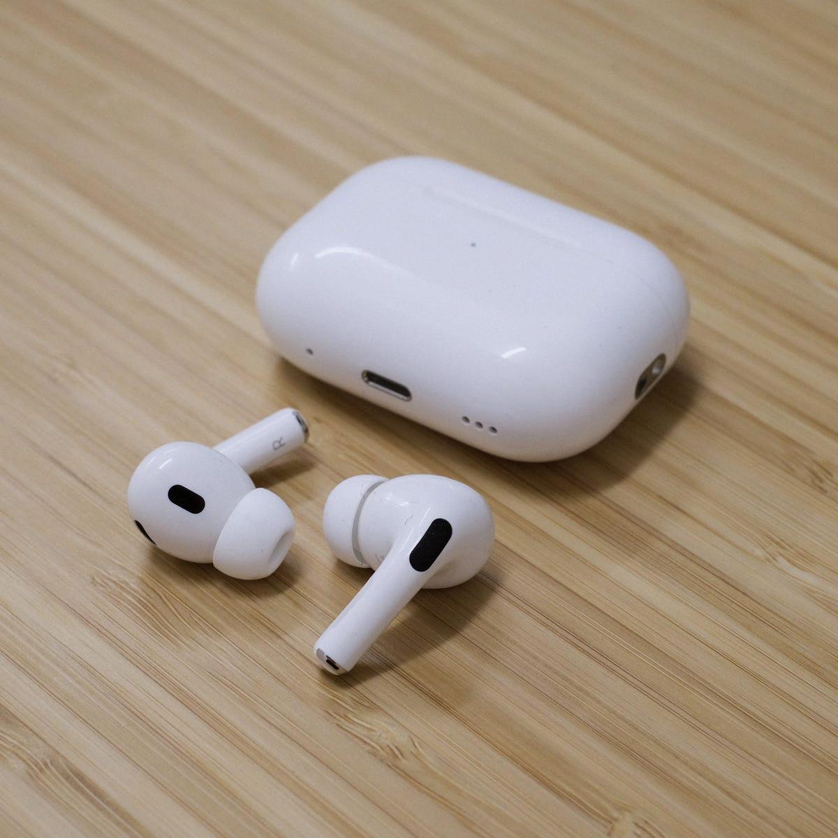 Discovering the Best Black Airpod Knockoffs - DeviceMAG