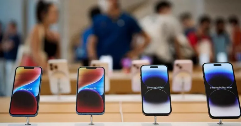 Does Apple Store Charge to Restore your iPhone 13