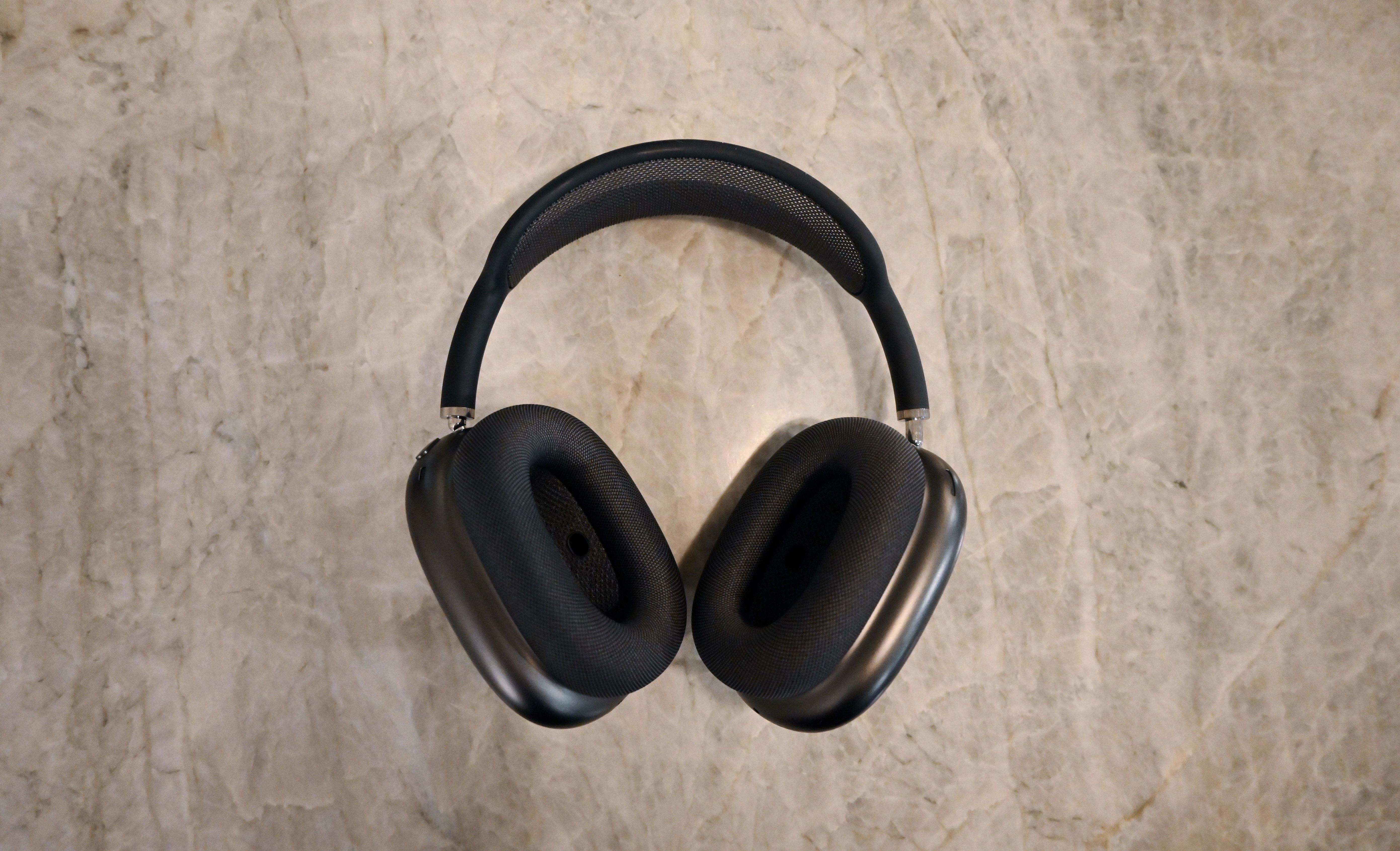 How Far Can You Go Before Airpods Disconnect 13