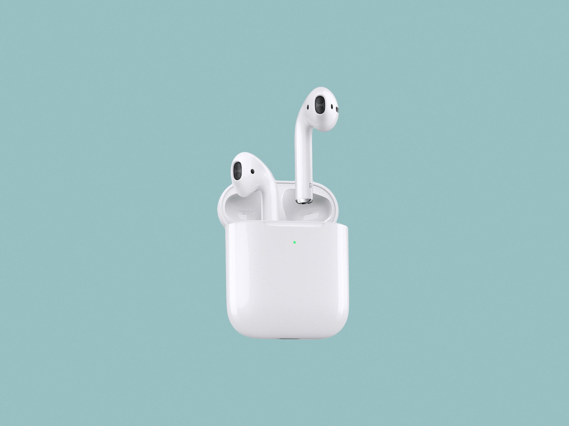 how long to charge airpods case first time