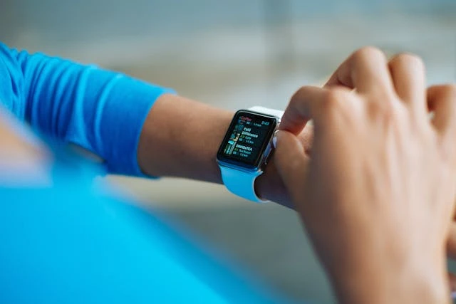 What Is The Correct Way To Wear An Apple Watch 13