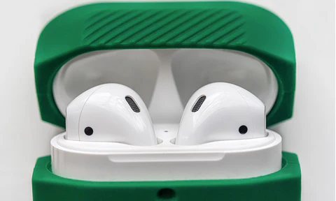 How to Fix Loose Airpod Rubber Case 1