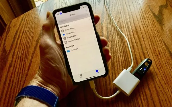 How To Eject Flash Drive From iPhone 5