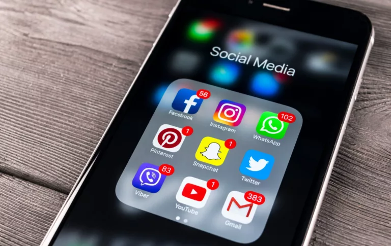 How To Hide Social Media Apps On iPhone 9