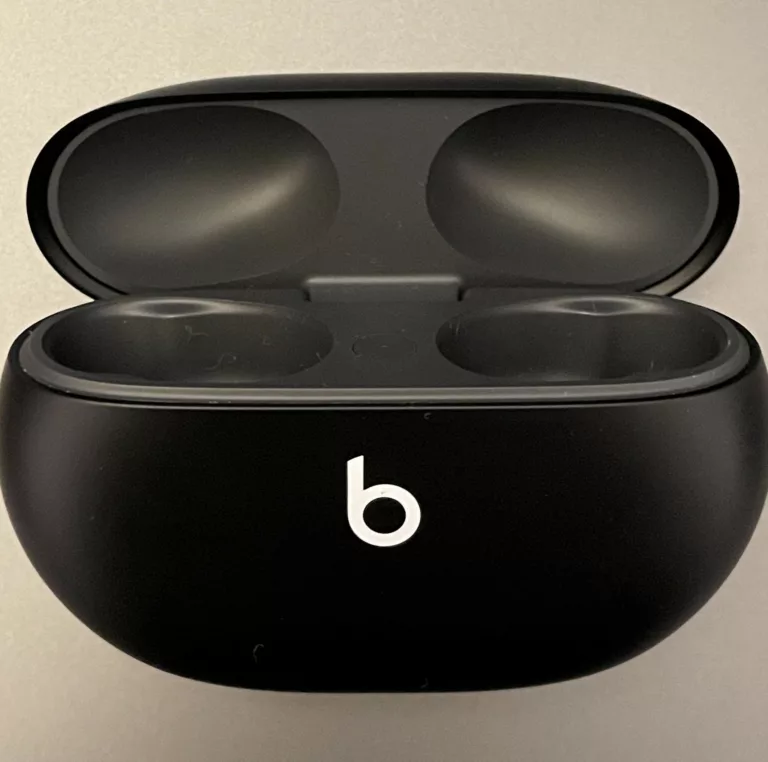 How To Charge The Beats Studio Buds 7